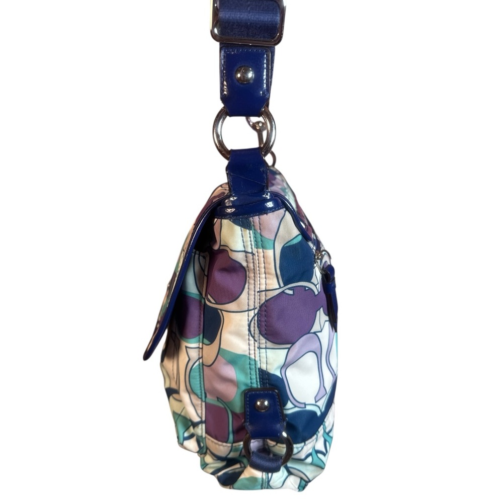 COACH EUC Kyra Daisy Scarf Signature Messenger Crossbody - Picture 5 of 13